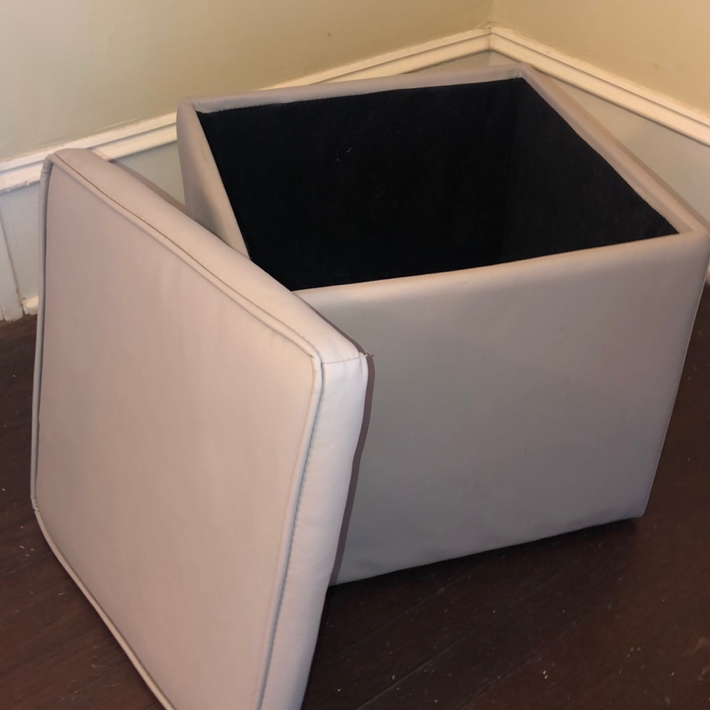 Storage Cube - Picture 3 of 3